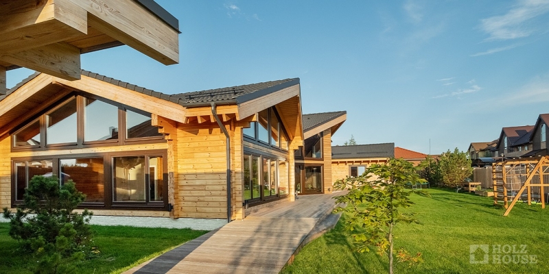 Одноэтажный коттедж с террасой и балконом по проекту по проекту Женева - фото 4 на сайте Holz House