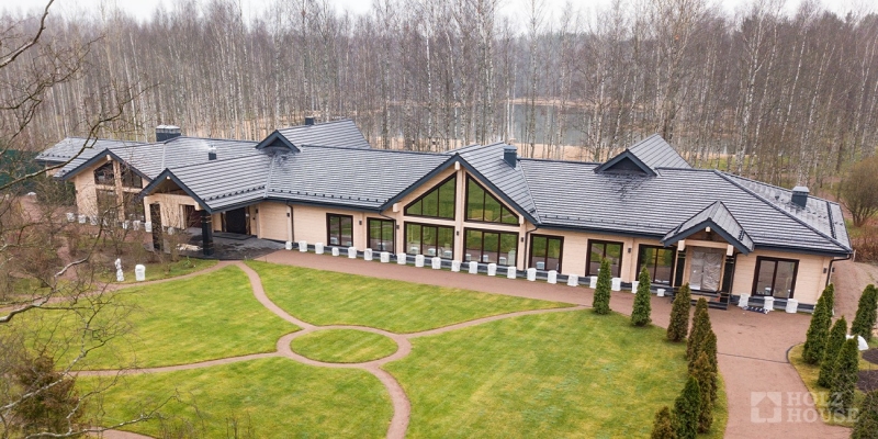 Большой одноэтажный дом из клееного бруса по проекту Вердэн - фото 1 на сайте Holz House